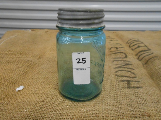 ANTIQUE GREEN PINT MASON JAR W/ ZINC LID