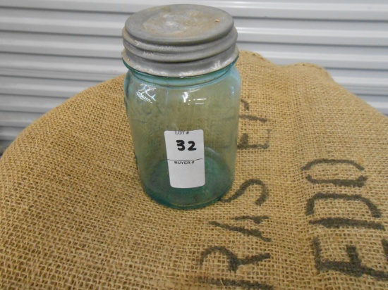 ANTIQUE GREEN PINT MASON JAR W/ ZINC LID