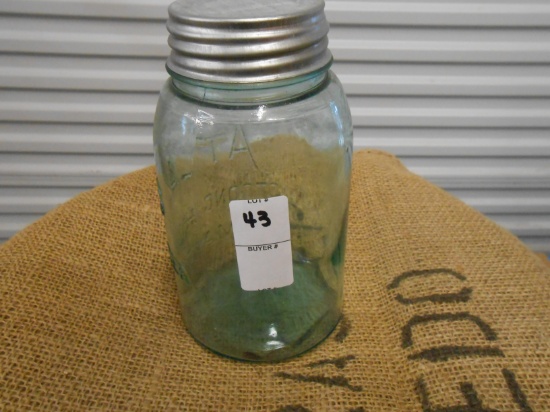 ANTIQUE GREEN QUART MASON JAR W/ ZINC LID