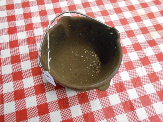CAST IRON KETTLE