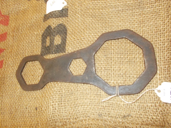 WAGON WRENCH