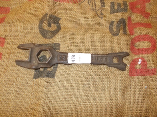 METAL OXYGEN WRENCH