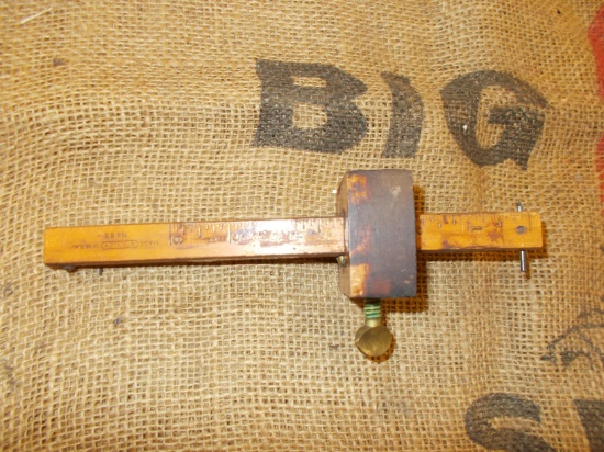 MEASURING TOOL
