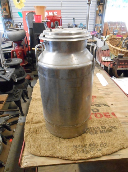 STAINLESS STEEL MILK CAN
