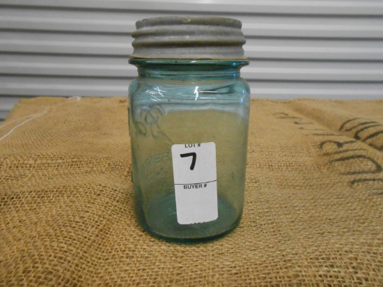 ANTIQUE GREEN PINT MASON JAR W/ ZINC LID