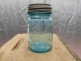 ANTIQUE GREEN PINT MASON JAR W/ ZINC LID