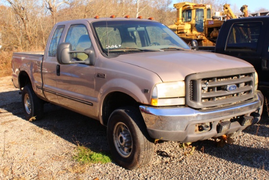 1999 FORD F-250 SUPERDUTY TRUCK GAS, 4WD, EXTENDED CAB, NEEDS WORK, *TITLE* EXCEEDS MECHANICAL LIMIT