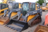 JOHN DEERE 323D TRACK SKID STEER C/H/A, AUX HYD, 1037 HRS, S# 1T0323DJKCG220311 TAG # 2395Z