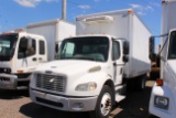 2005 FREIGHTLINER BUSINESS CLASS M2 TRUCK SINGLE AXLE, 16' MICKEY BOX WITH THERMOKING UNIT, WALTCO H