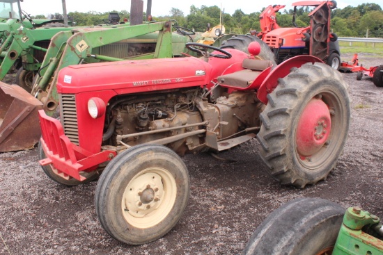 MASSEY FERGUSON 35 2WD TRACTOR 4 CYL, GAS ENG, 3PT HITCH, PTO, SHOWING 1788 HRS, S/N# 18284OM2, TAG#