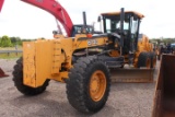 2006 JOHN DEERE 672D MOTOR GRADER C/H/A, RIPPERS AND PUSH BLOCK, SHOWING 6842 HRS, S/N # DX606220, T