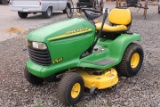 JOHN DEERE LT155 RIDING MOWER 38