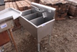 3 BAY STAINLESS STEEL SINK