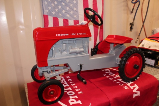 MASSEY FERGUSON 35 SPECIAL PEDAL TRACTOR