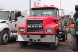 2004 MACK CH613 TANDEM AXLE ROAD TRACTOR