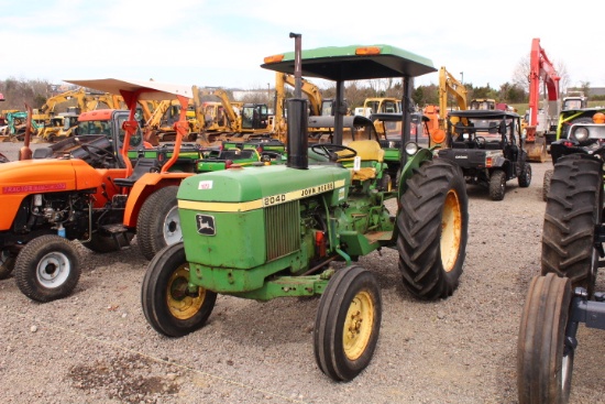 JOHN DEERE 2040