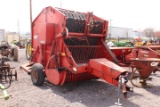 MASSEY FERGUSON 1560 5' X 6' ROUND BALER