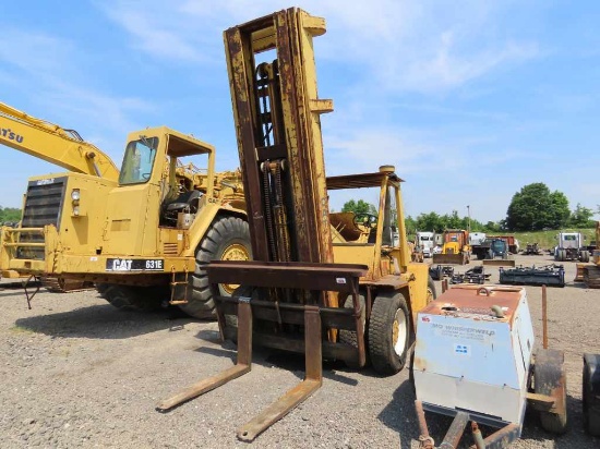 CAT FORKLIFT V160