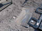 SKID STEER ATTACHMENT PLATE