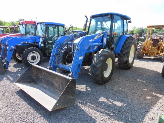 NEW HOLLAND TL100A 4WD CAB TRACTOR WITH LOADER