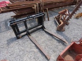 FORD QUICK ATTACHMENT PALLET FORK