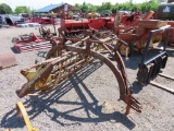 NEW HOLLAND SIDE DELIVERY HAY RAKE PULL TYPE