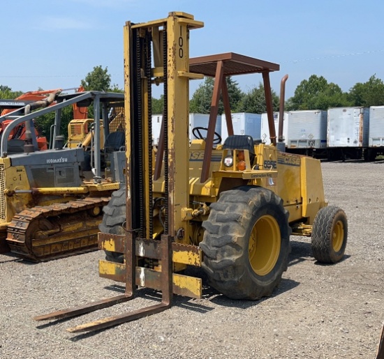 CASE 585E FORKLIFT