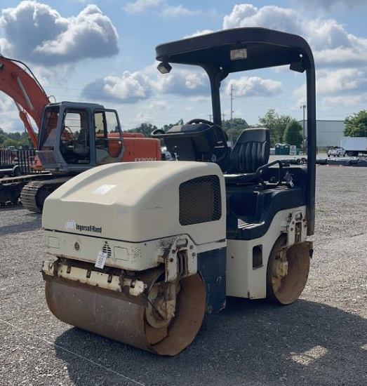 INGERSOLL RAND DD-24 VIBRATORY COMPACTOR