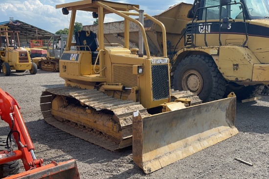 CAT D3B LGP DOZER