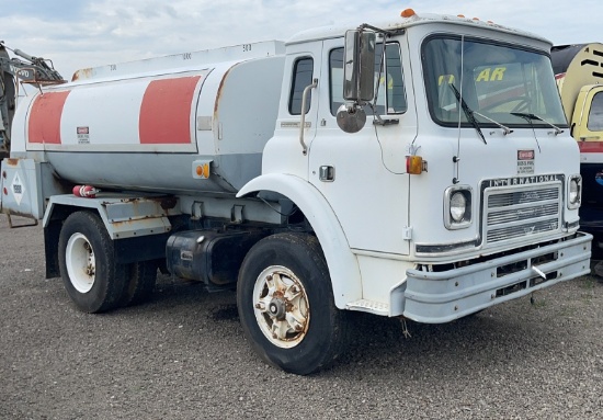 1985 INTERNATIONAL CARGO STAR-B FUEL TRUCK