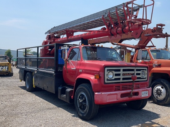 1986 GMC 7000 CRANE TRUCK
