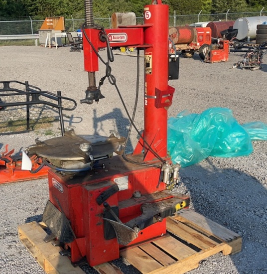 ACCU-TURN TIRE MACHINE