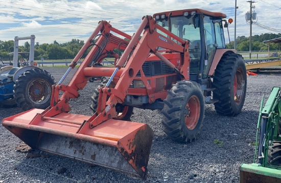 KUBOTA M-120 TRACTOR