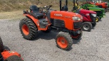 KUBOTA B2630 TRACTOR 4WD