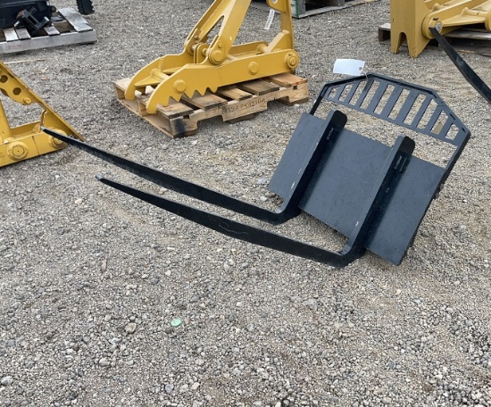 BLUE DIAMOND 36" 1500LB DINGO PALLET FORKS