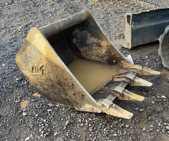 18" TAG QUICK ATTACH BUCKET