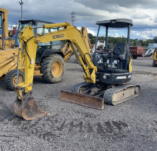 KOBELCO SK30SR-3 EXCAVATOR