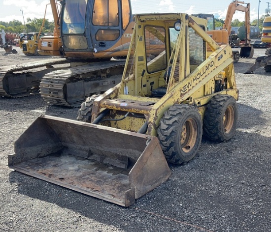 NEW HOLLAND L35 SKID STEER