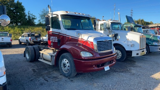 '05 FREIGHTLINER COLUMBIA SINGLE AXLE ROAD TRACTOR