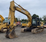 JOHN DEERE 200C EXCAVATOR