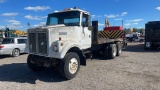 1981 WHITE ROAD BOSS 2 TANDEM AXLE FLATBED TRUCK