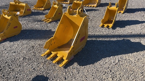 UNUSED 18" TERAN CAT 305 EXCAVATOR TOOTH BUCKET