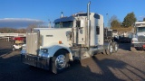 2004 KENWORTH W900 ROAD TRACTOR