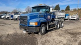 1994 MACK CH613 TANDEM AXLE DAY CAB ROAD TRACTOR