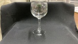 QTY 33) 8OZ TEARDROP WINE GLASSES