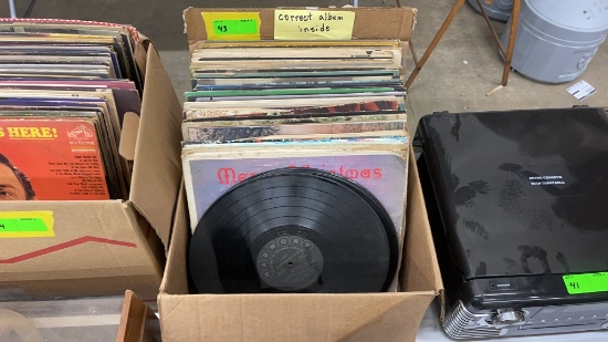 MIXED LOT OF RECORDS