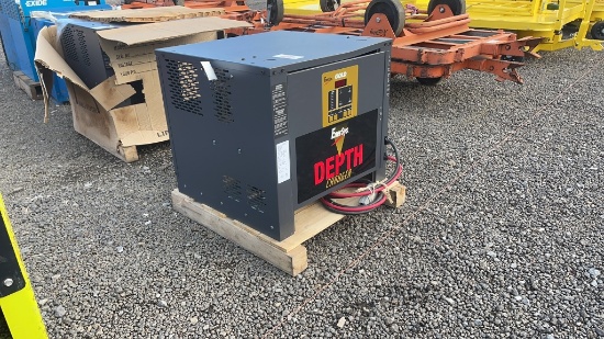 ENGESYS DEPTH ELECTRIC FORKLIFT CHARGER