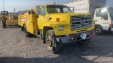 1989 FORD F-700 SINGLE AXLE FUEL AND LUBE TRUCK