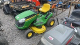 JOHN DEERE 110 RIDING LAWN MOWER