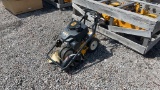 CUB CADET LE100 LAWN AND BED EDGER WITH GAS ENGINE